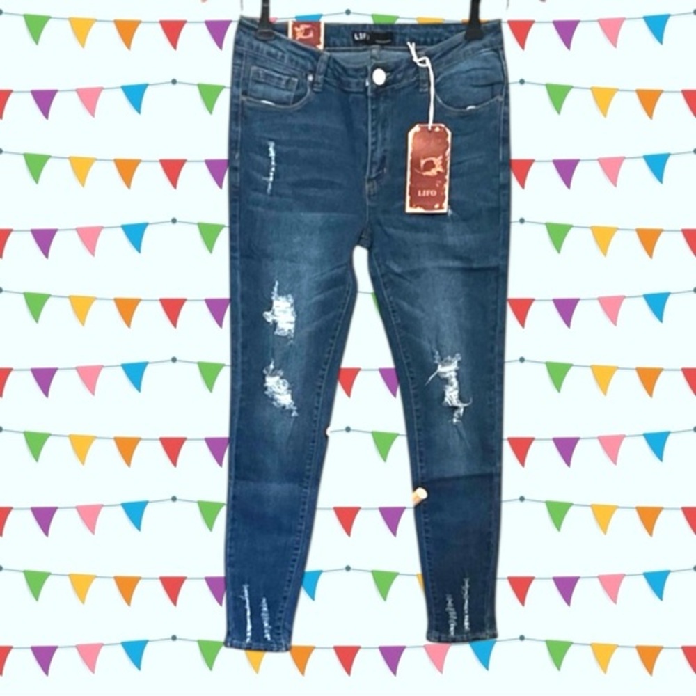 Distressed Dark Blue Skinny Jeans for Women